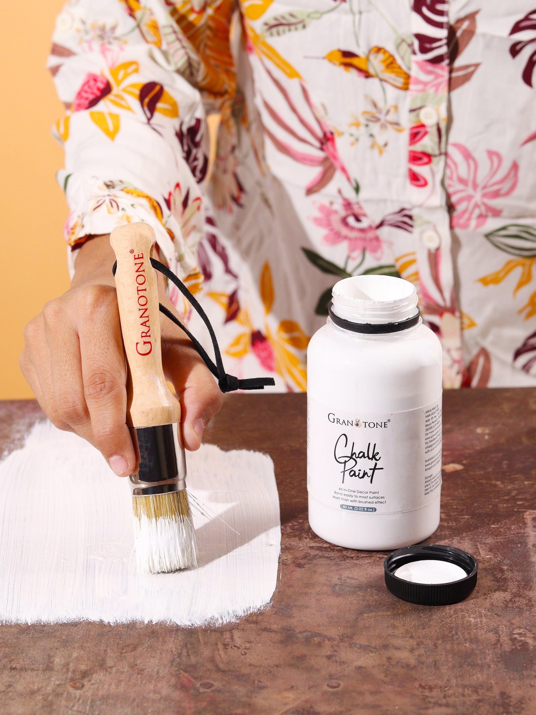 Granotone Chalk and Wax Paint Brush Set, 5Pcs Painting Brush Set with Natural Bristles & Wooden Handle, Paint Brushes for Wood Furniture Home Decor, Set of 2 Round, 2 Flat & 1 Pointed Brush